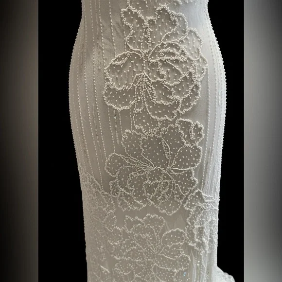 Elegant hand beaded intricate White Halter Dress - Picture 3 of 11